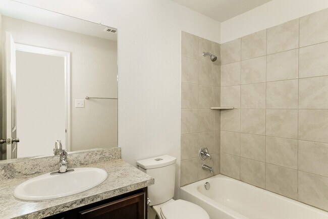 Foto del edificio - 2310 Applewhite Mdw