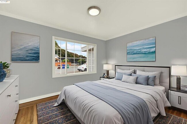 Building Photo - Great 3 bed 1.5 bath House with Garage in ...