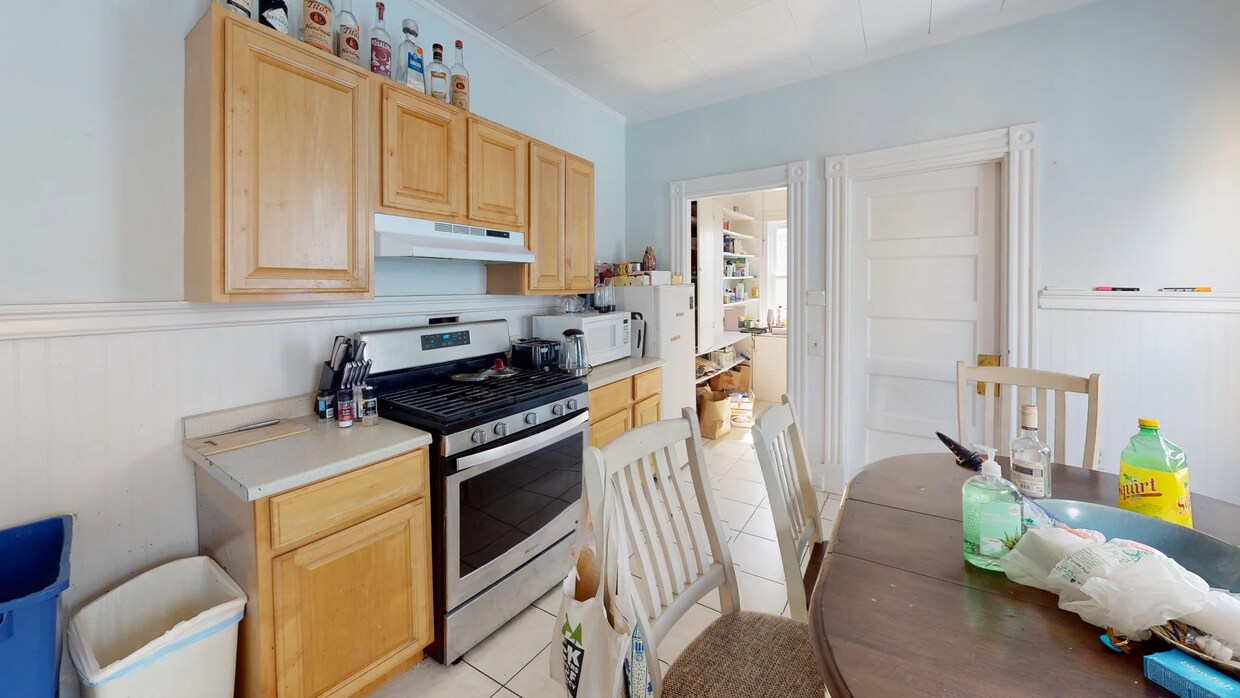 Primary Photo - 41 Charnwood Rd