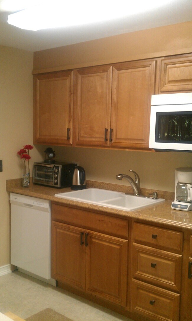 Building Photo - 8795 S Armadillo Trail