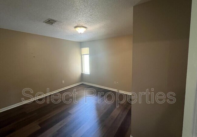 Foto del edificio - 4216 Brenda St
