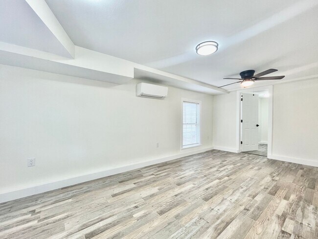 Foto del edificio - 407 Sarah St