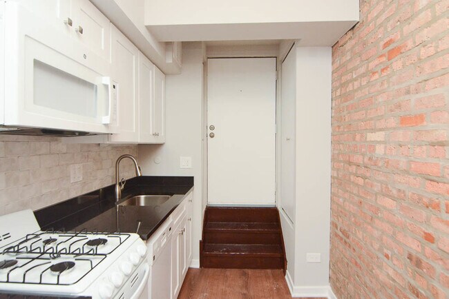 Foto del edificio - 4878 N Magnolia Ave