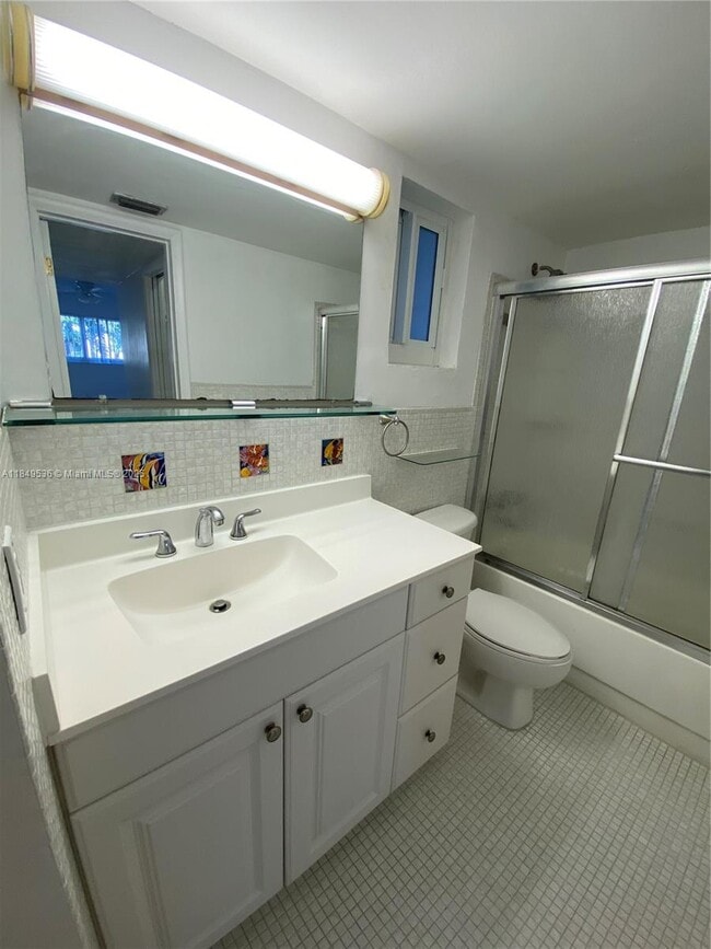 Building Photo - 7505 SW 82nd St