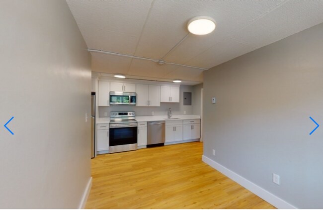 Foto del edificio - 89 Woodrow Ave