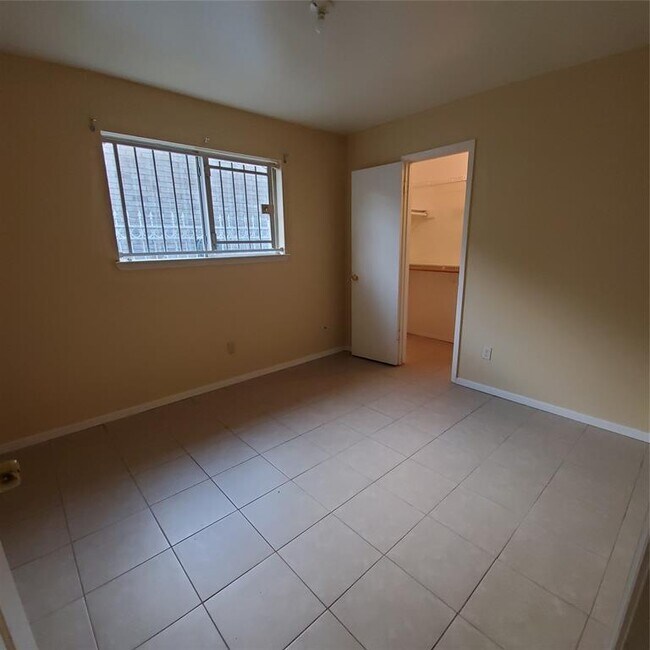 Foto del edificio - 5550 Anderson Oaks St