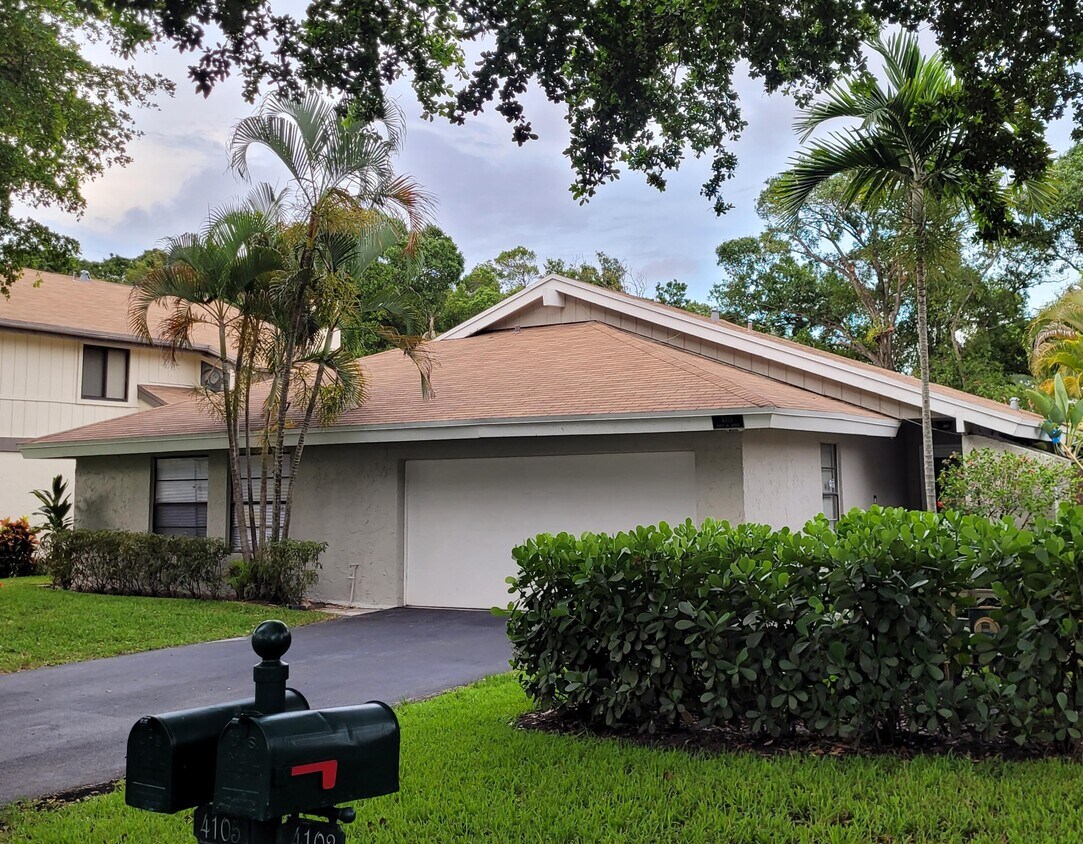 Foto principal - 4105 N 48th Ave