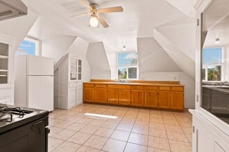 Building Photo - 3028 Capp St