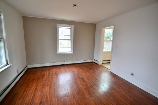 Building Photo - 623 Ridgewood Ave