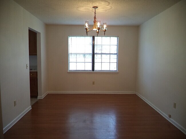 Foto del edificio - Hidden Lake Acres