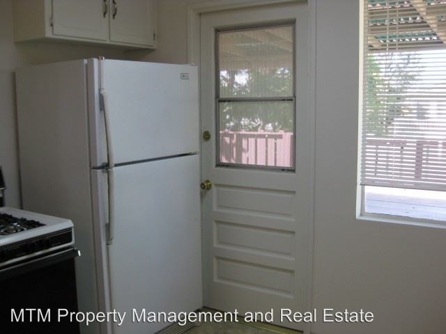 Building Photo - 6131 W Manor Dr