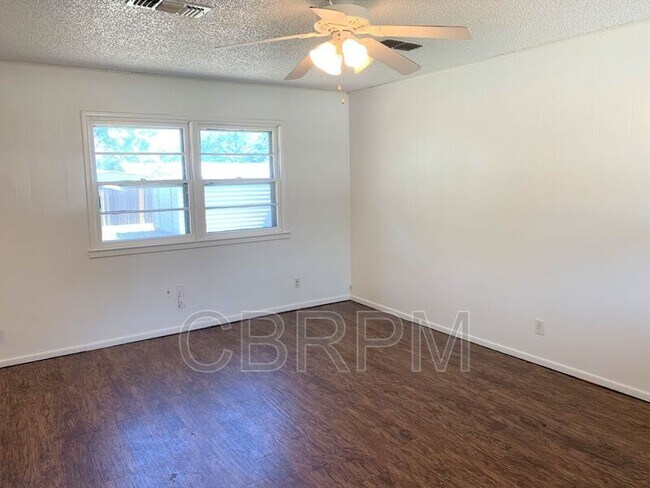 Building Photo - 3010 44th St