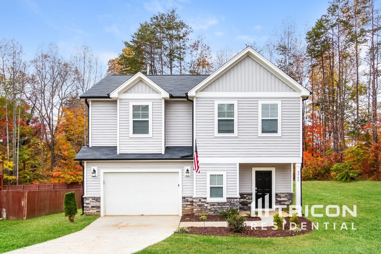 Foto principal - 2900 Dallas Court Winston Salem NC