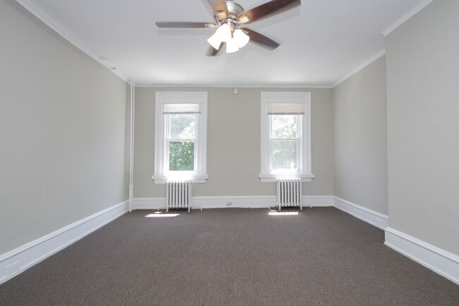Building Photo - 4125 Woodland Ave