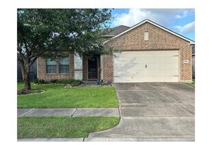 Building Photo - 15518 Huddleston Dr
