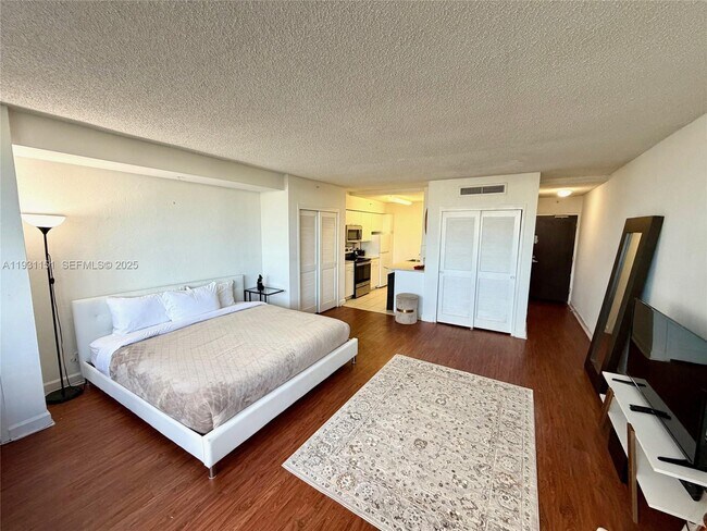 Foto del edificio - 1500 Bay Rd