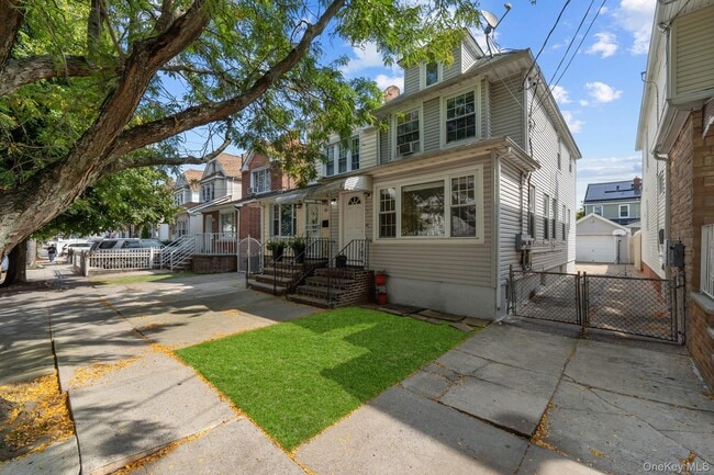 Building Photo - 130-27 116th St