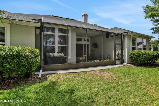 Building Photo - 978 Autumn Pines Drive