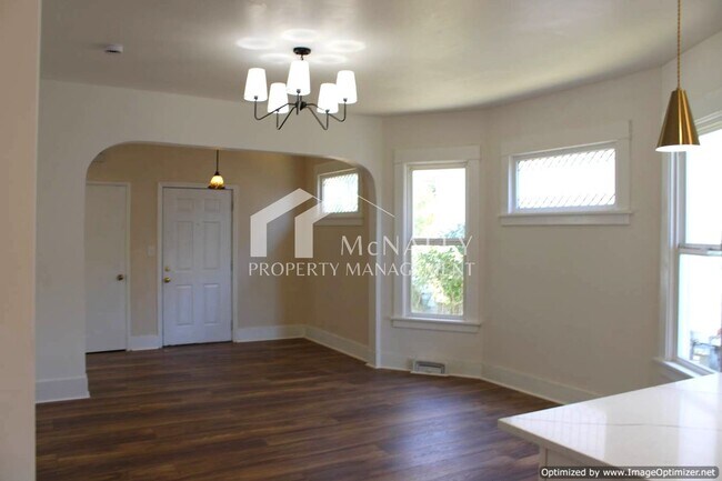 Foto del edificio - 2908 S 10th St