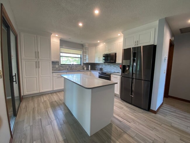 Foto del edificio - Beautiful 2/2/2 Deltona home