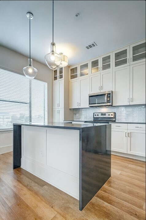 Building Photo - 1508 Blodgett St