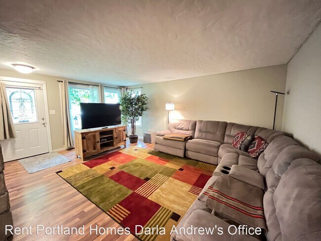 Foto del edificio - 3 br, 2 bath House - 15414 SE Taggart St