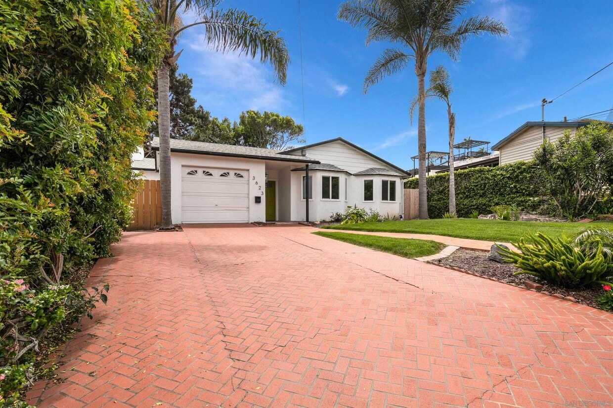 3623 Oleander Dr, San Diego, CA 92106 House Rental in San Diego, CA