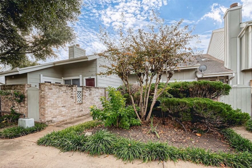 Foto principal - 13016 Wirevine Ln