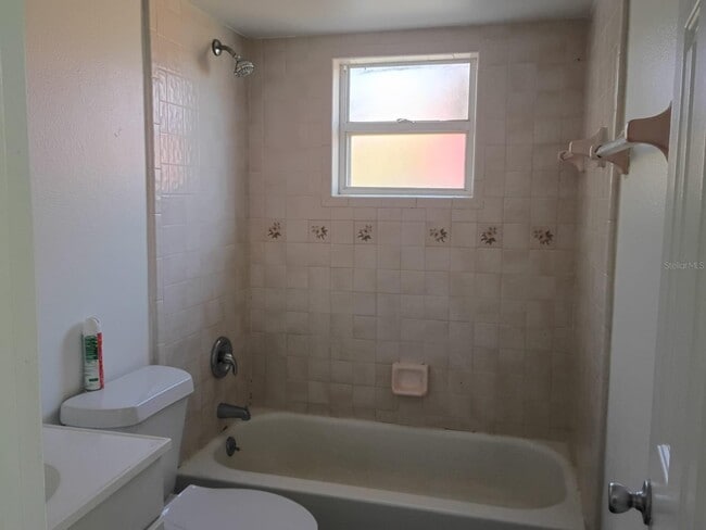 Foto del edificio - 829 Blanc Ct