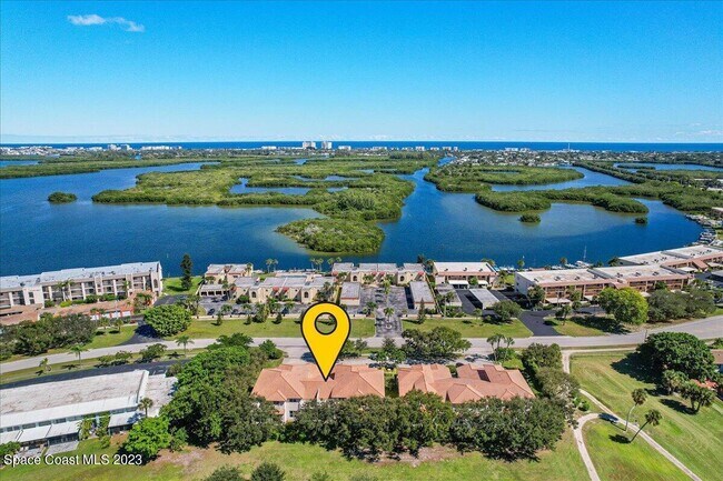 Foto del edificio - 1720 Minutemen Causeway