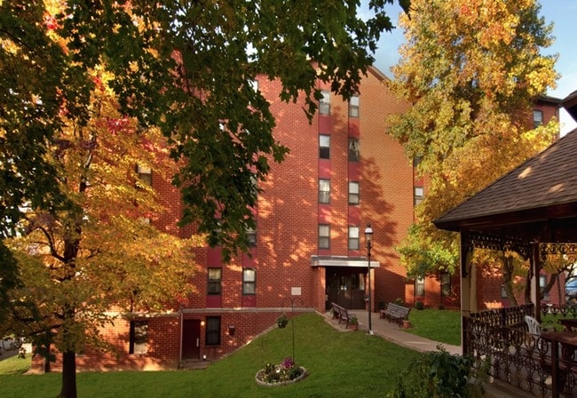 Primary Photo - Gordon Camp Apartments