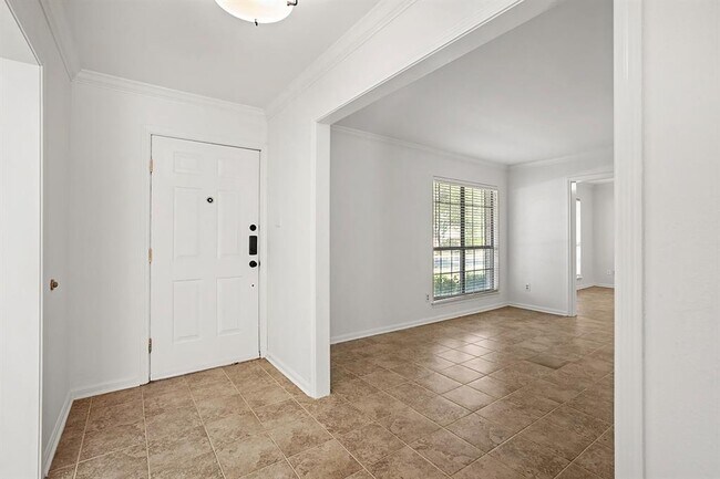 Foto del edificio - 10703 Plumewood Dr