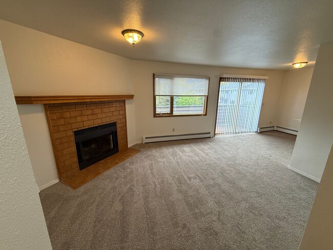 Photo - 1830 Congress Cir Apartment