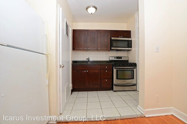 Building Photo - 6915 S Dante Ave