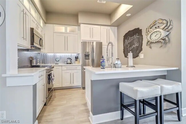 Building Photo - 14899 Sterling Oaks Dr