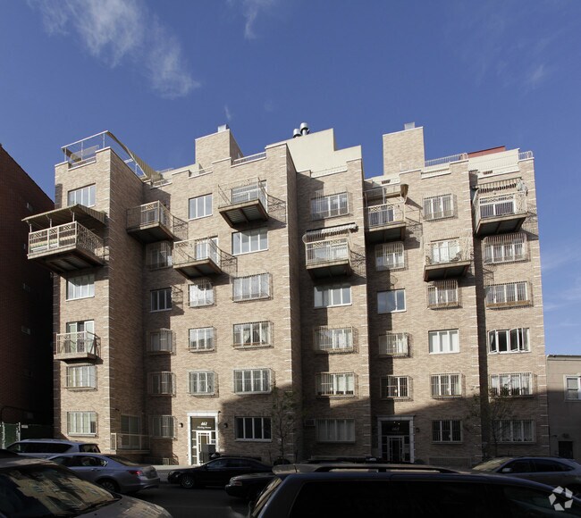 Foto del edificio - 461-463 Flushing Ave