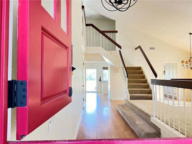 Foto del edificio - 24822 Via San Fernando