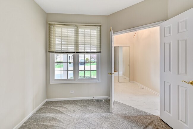 Foto del edificio - 128 Fairway Dr