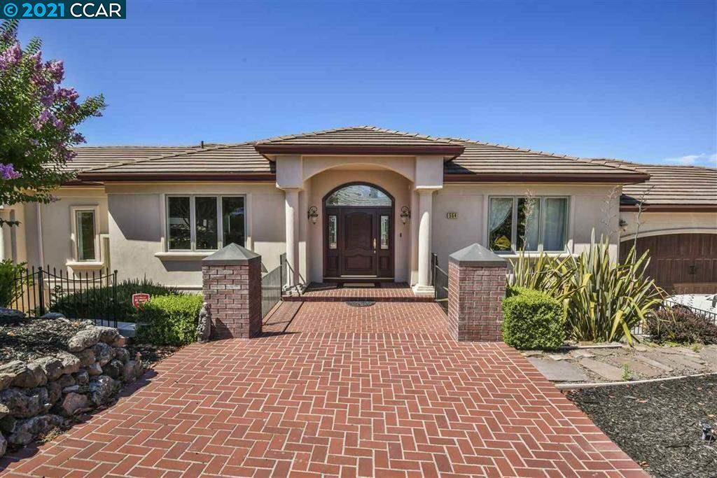 Primary Photo - 554 Oakshire Pl