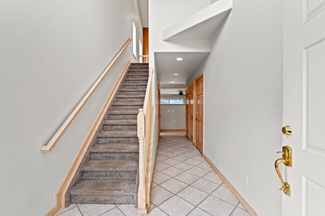 Building Photo - 1739 Victorian Point