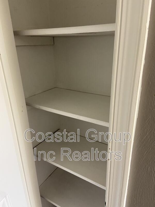 Building Photo - 1305 Mikie Ct