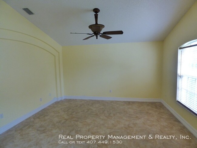 Building Photo - 2103 Korat Ln
