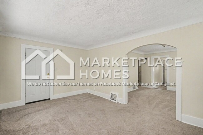 Foto del edificio - 15710 Northlawn St