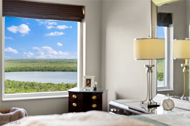 Foto del edificio - 1050 Borghese Ln