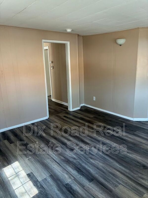 Building Photo - 624 Catalpa Dr