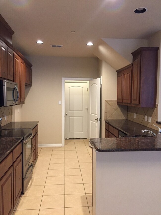 Foto del edificio - 243 Sherburne St