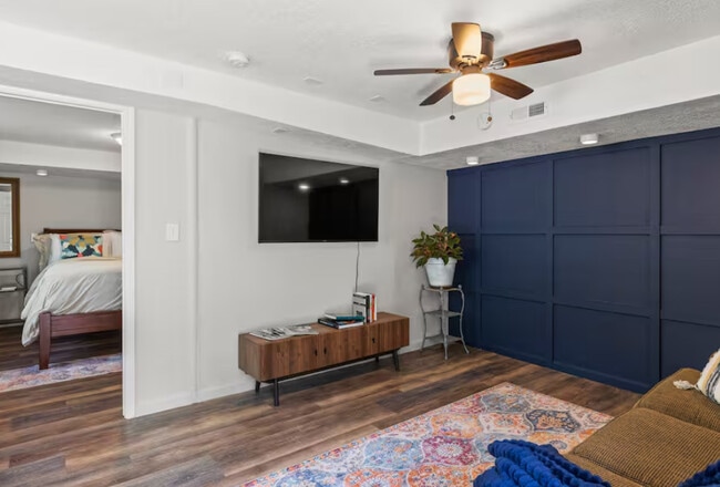 Building Photo - 1593 Mill Acres Dr SW