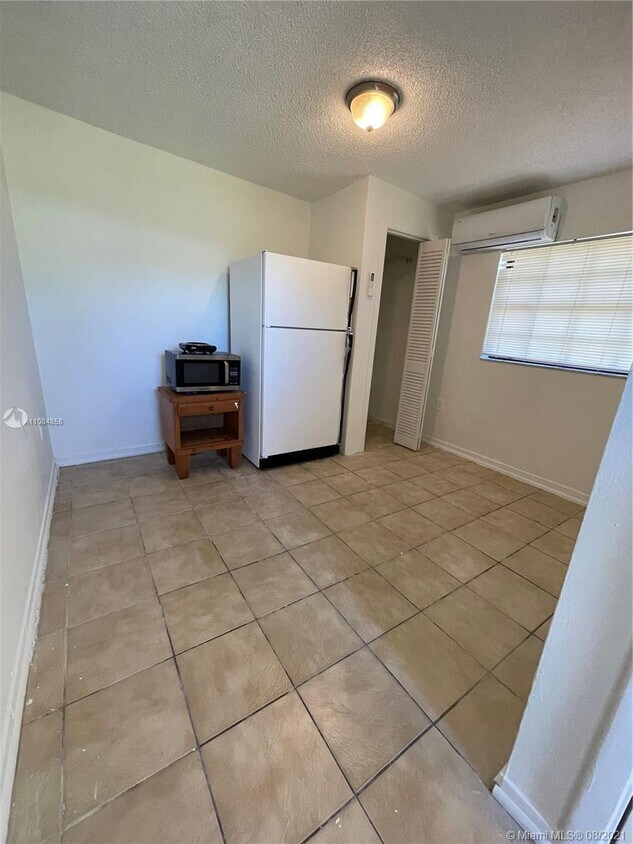 Foto del edificio - 7731 SW 18th Terrace