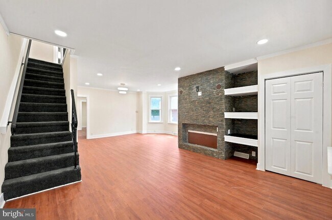 Foto del edificio - 105 Jackson Ave