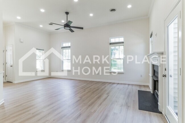 Foto del edificio - 109 Cross Cove Ct